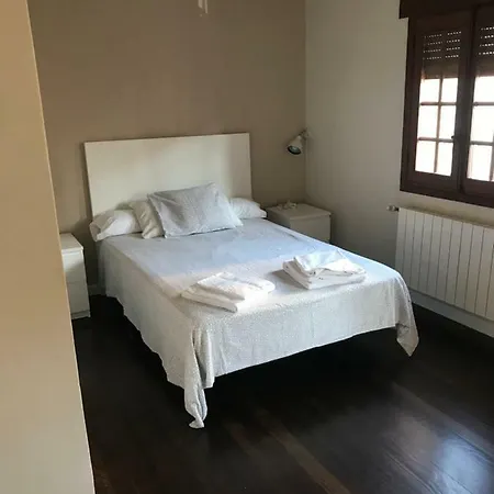 Adosado Con Piscina En * Segovia